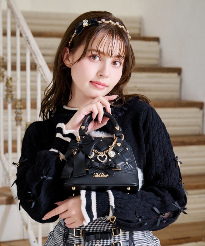 LIZ LISA
