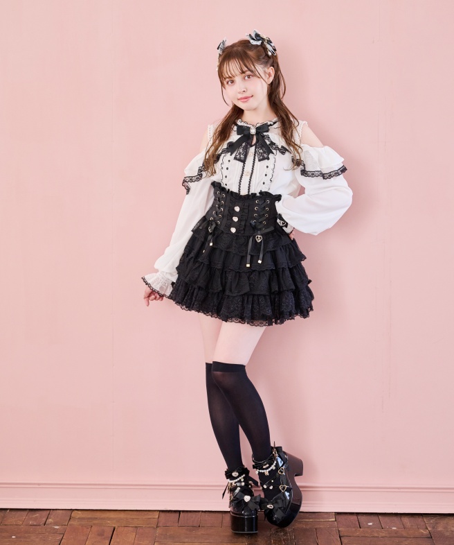 LIZ LISA