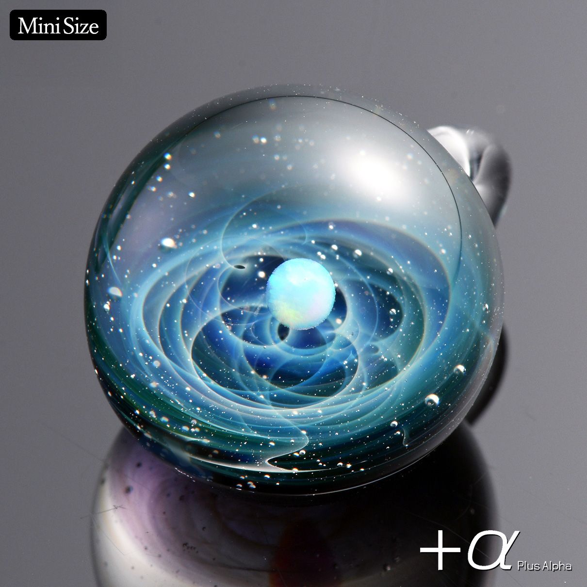 宇宙ガラスミニペンダント ホワイトオパール